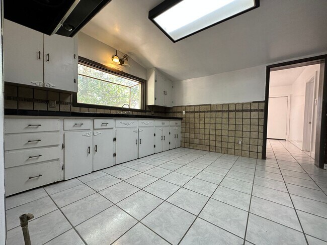 Building Photo - 218 Shattuck Ave