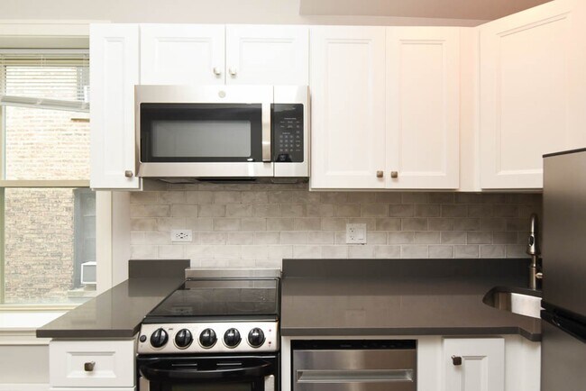 Foto del edificio - 640 W Wrightwood Ave