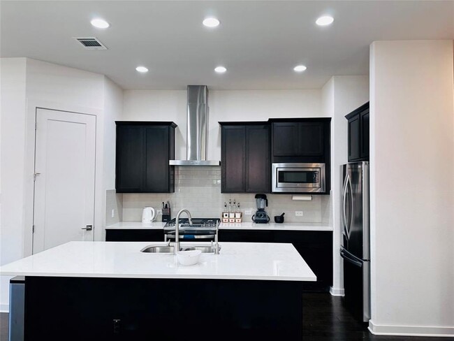 Foto del edificio - 1336 Westborough Ln