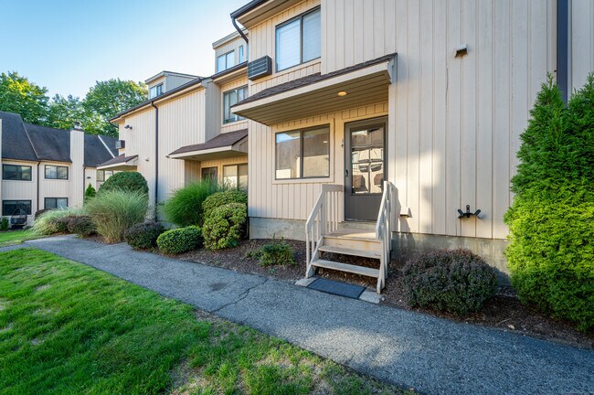 Foto del edificio - 19 Woodway Rd