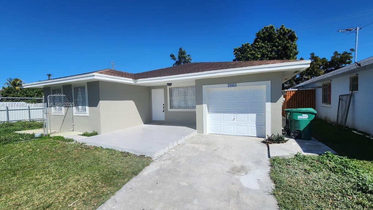 Foto principal - 29883 SW 158th Ct