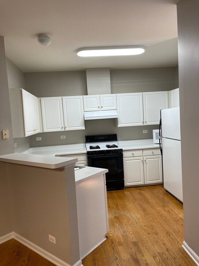 Foto del edificio - 1465 N Waterbury Cir