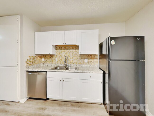 Foto del edificio - 9506 Sugarloaf Dr
