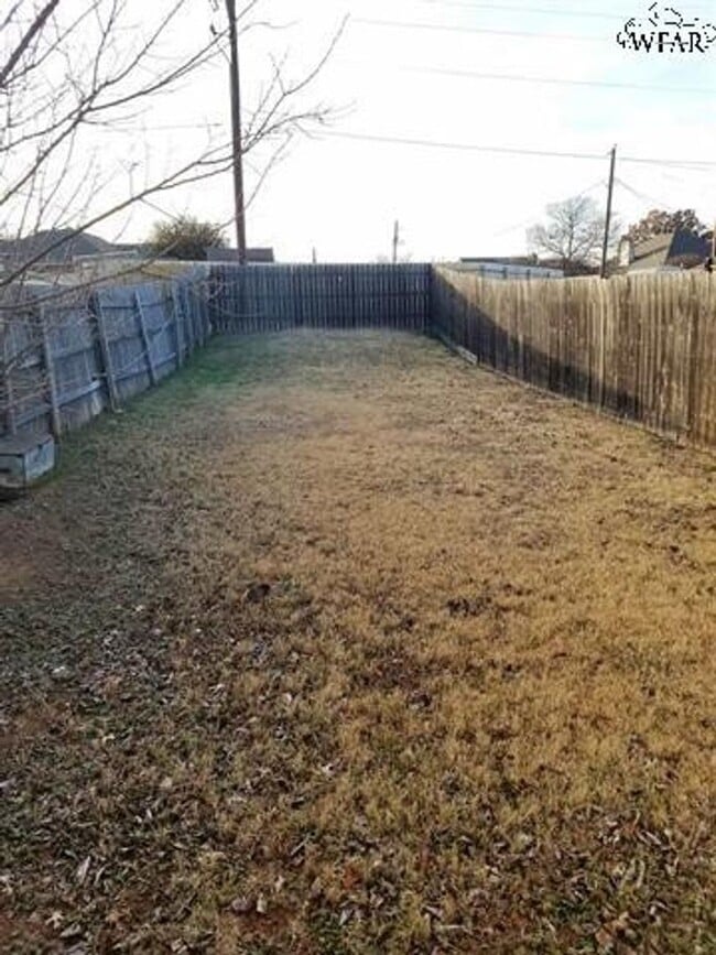 Building Photo - 5307 Northview Dr