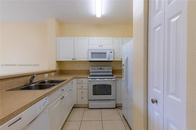 Foto del edificio - 1490 NE 33rd Rd