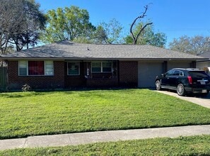 Building Photo - 4329 Kinglet St