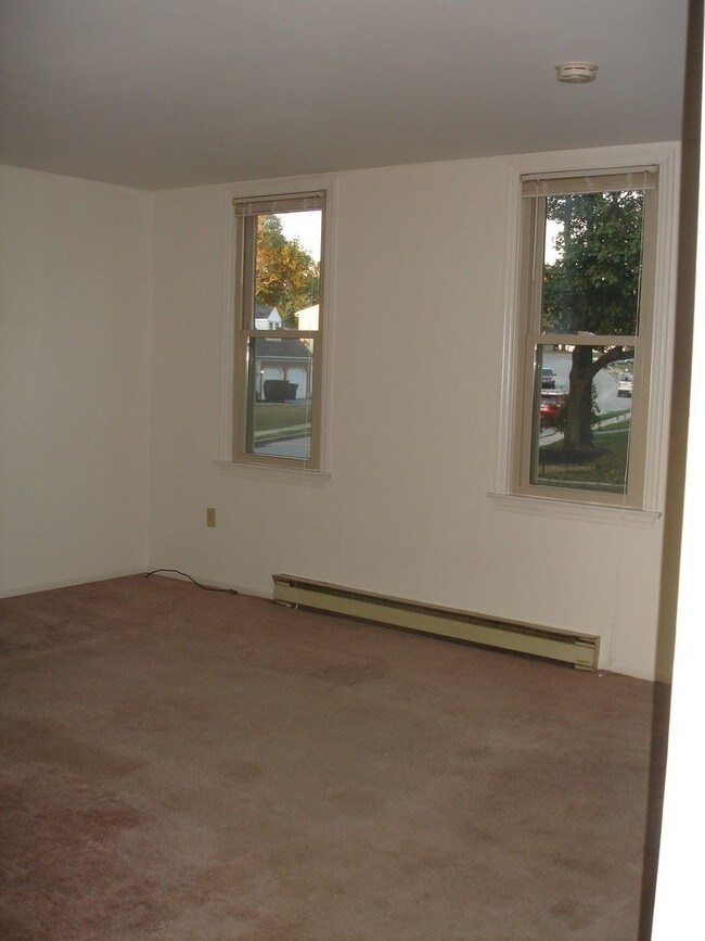 Building Photo - 2 br, 1 bath House - 227 CROSS KEYS DRIVE