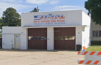 Building Photo - 1749 Broadway Ave