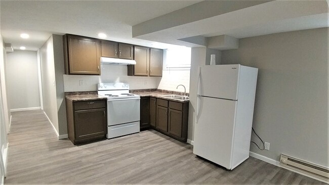 Building Photo - 2337 N 66th St