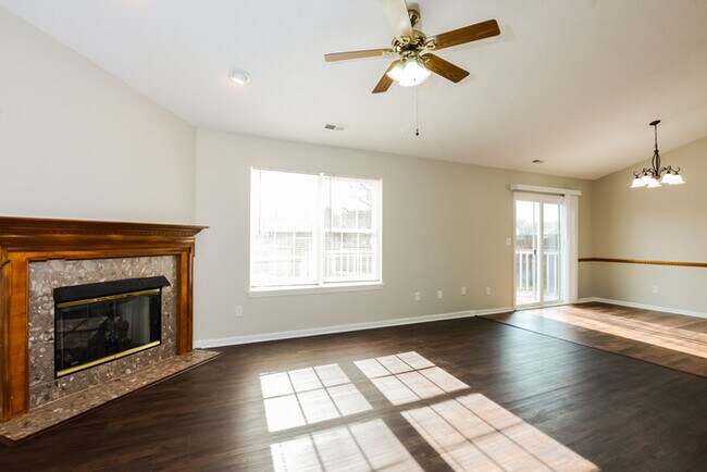 Foto del edificio - 536 Yorktown Ln