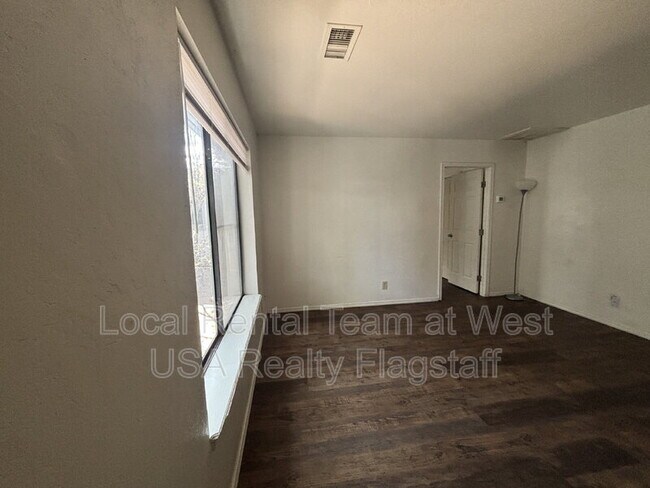 Foto del edificio - 625 S Fountaine St