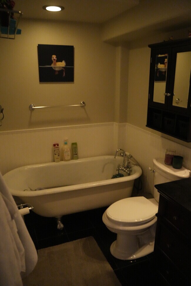 Foto del edificio - 3518 Nyland Way