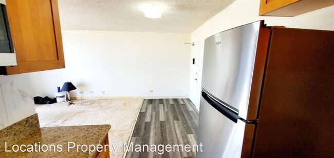 Building Photo - 2 br, 1 bath House - 1425 Liliha Street #10E