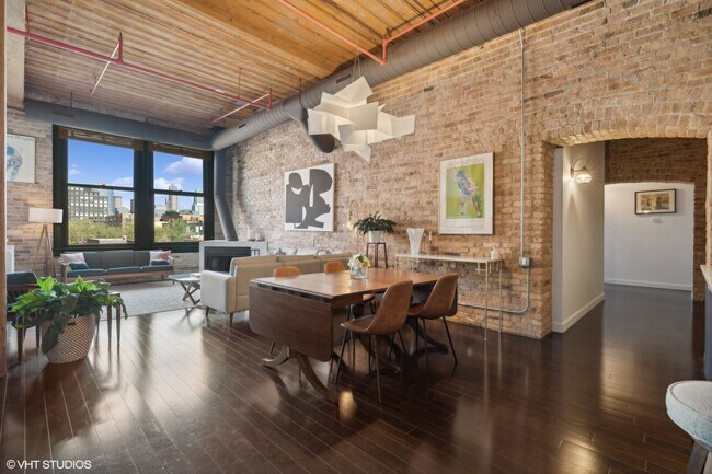 Foto del edificio - 1327 W Washington Blvd