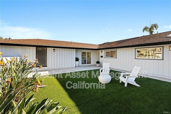 Building Photo - 215 Calle De Anza