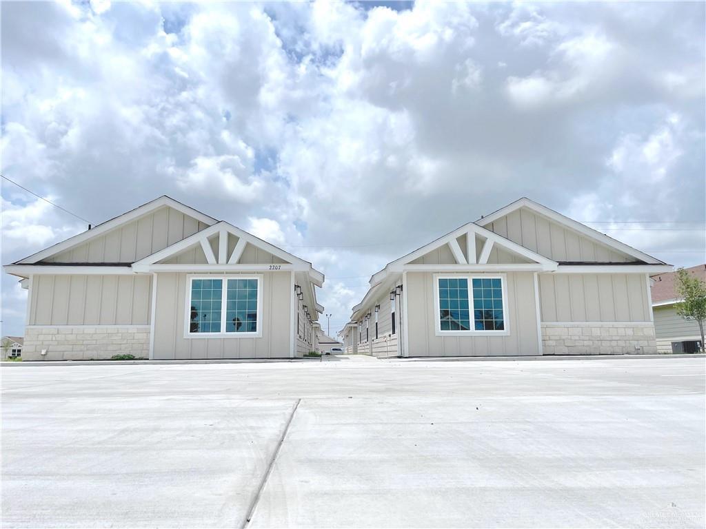Foto principal - 2120 Northridge Ave