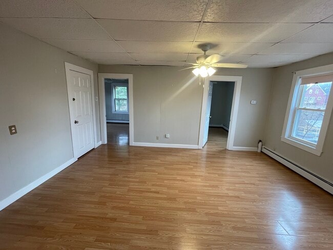 Living Room - 75 Saunders St