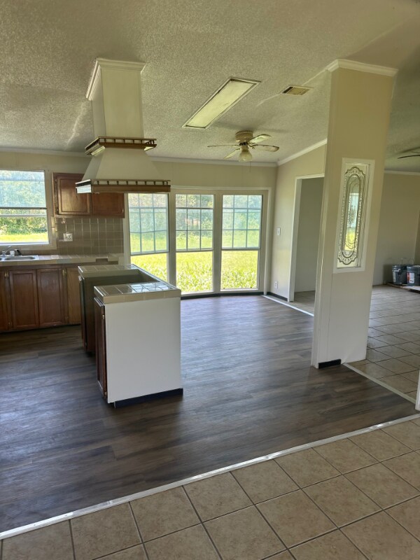 Building Photo - 120 Forest Creek Ln