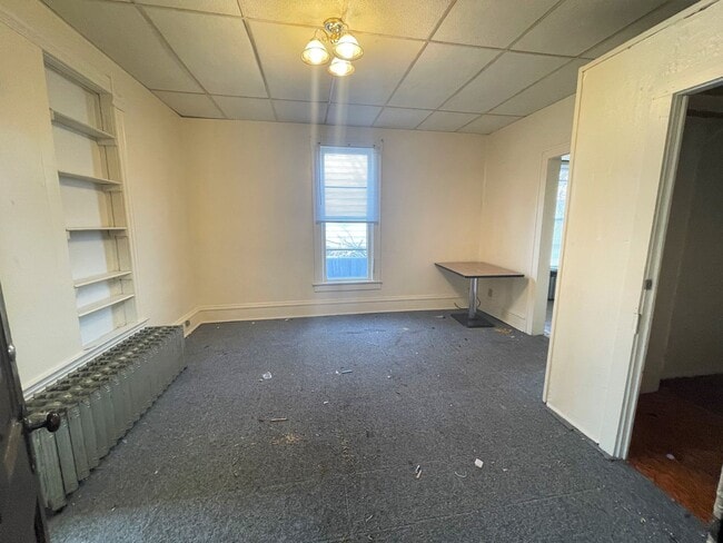 Building Photo - 401 N Rowley St