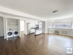 Building Photo - BEEKMAN PLACE