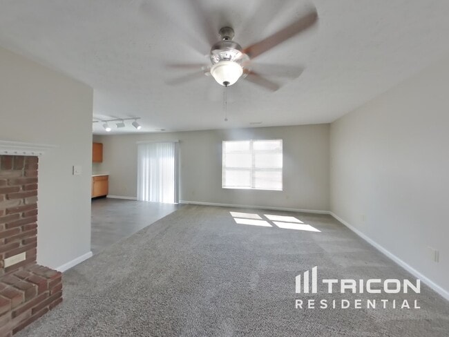 Building Photo - 6916 N Karnes Dr