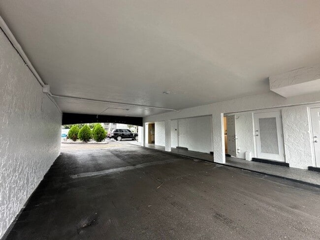 Building Photo - Dixie Realty LLC