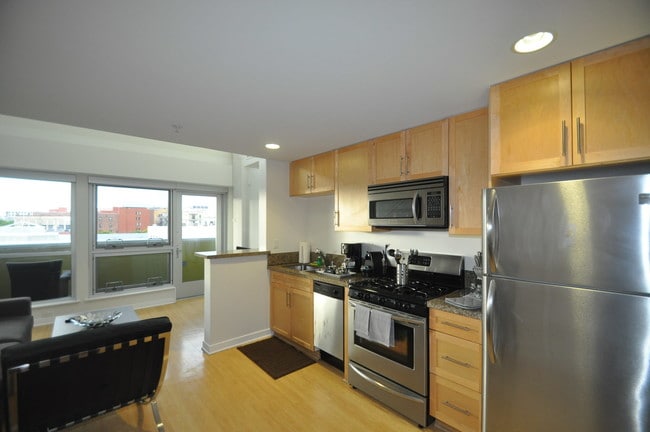 Building Photo - 1541 4th St