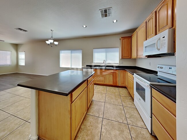 Building Photo - 16209 W Gelding Dr