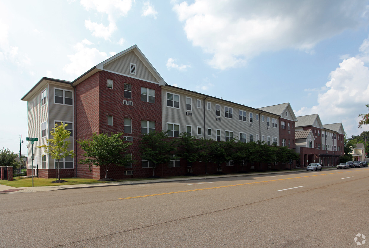 Building Photo - Magnolia Terrace