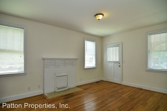 Foto del edificio - 3503-3503 Wilmot Ave