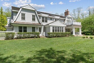 Building Photo - 19 Fairleigh Ct