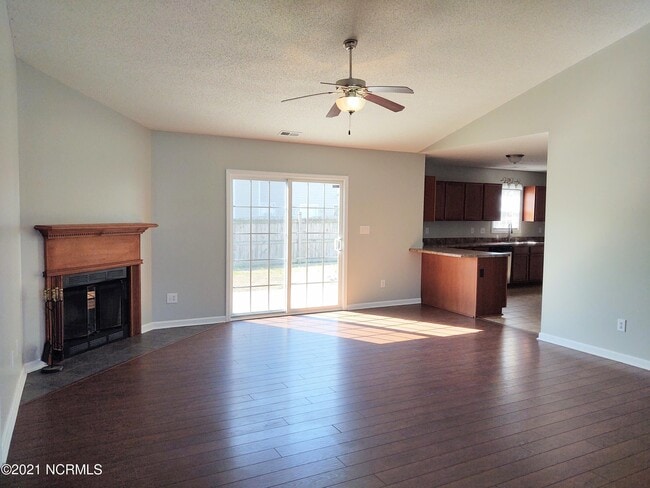 Building Photo - 200 Bobwhite Rd