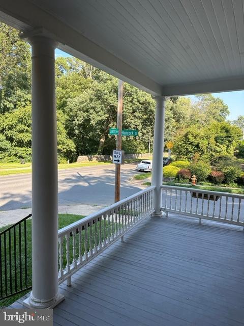 Building Photo - 1324 Lovering Ave