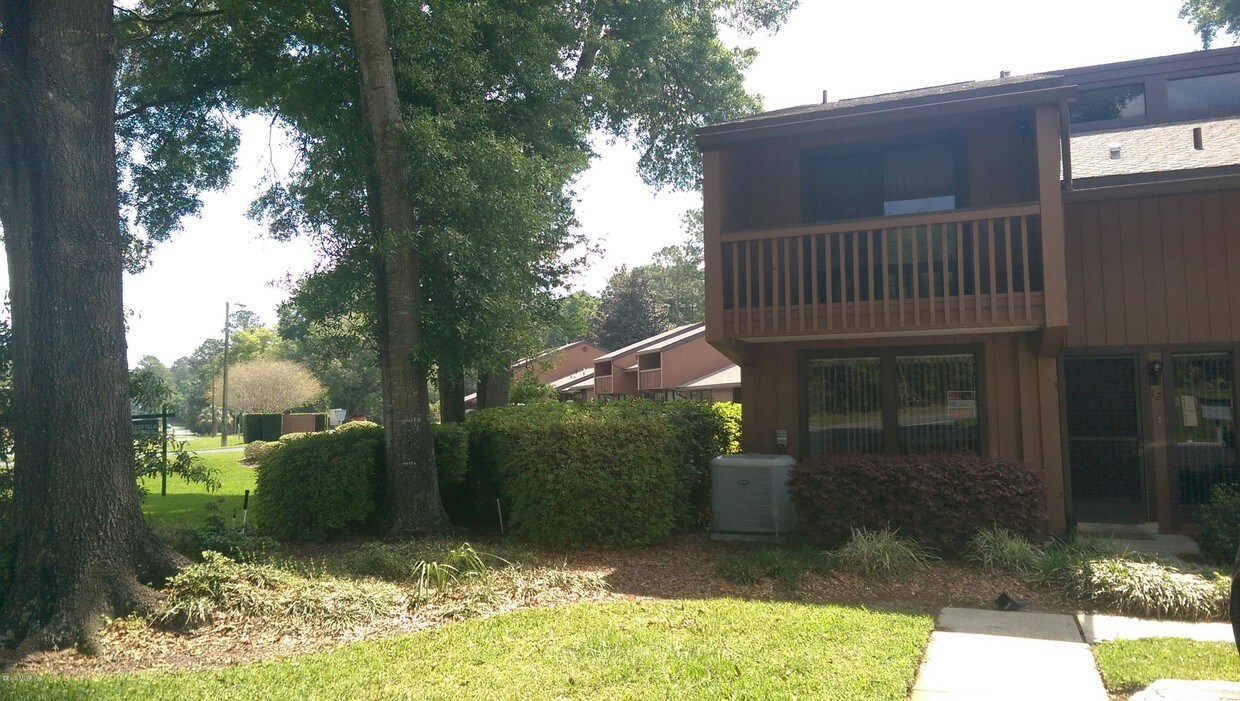 19706 SW 83rd Place Rd Unit 12, Dunnellon, FL 34432 Condo for Rent in Dunnellon, FL