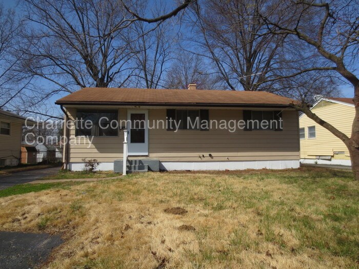 Foto principal - 10741 Spring Garden Dr