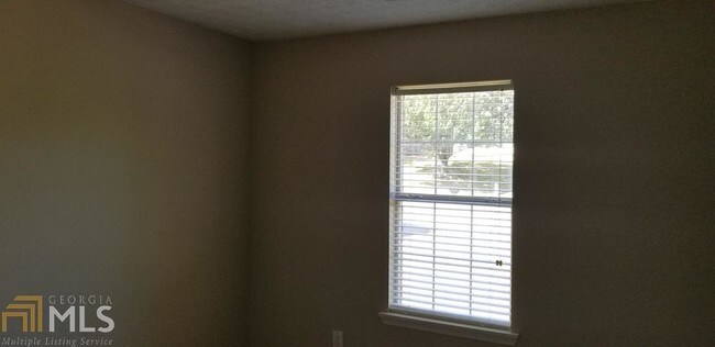 Building Photo - 1014 Maple Leaf Ridge