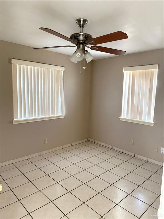 Building Photo - 11 Royal Palm St