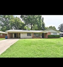 Building Photo - 5701 S Rockford Pl