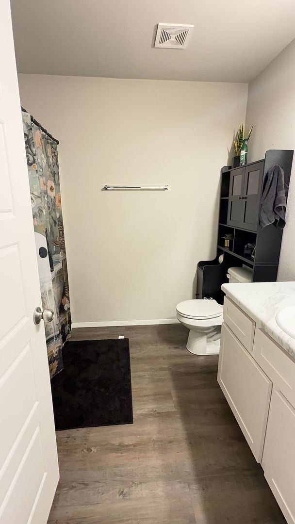 Building Photo - Welcome to your beautiful 4 bedroom, 2 bath home located in Bixby!