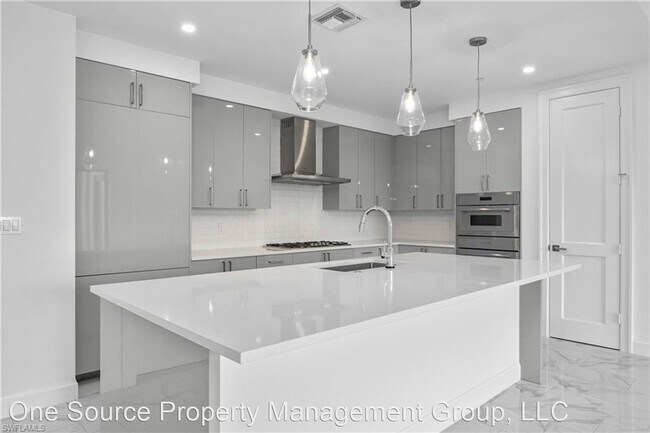 Foto del edificio - 2 br, 2.5 bath House - 1125 Central Ave #375