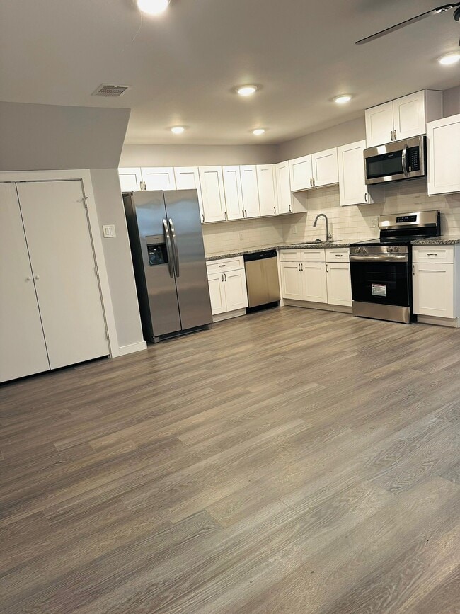 Building Photo - 8109 Denton St