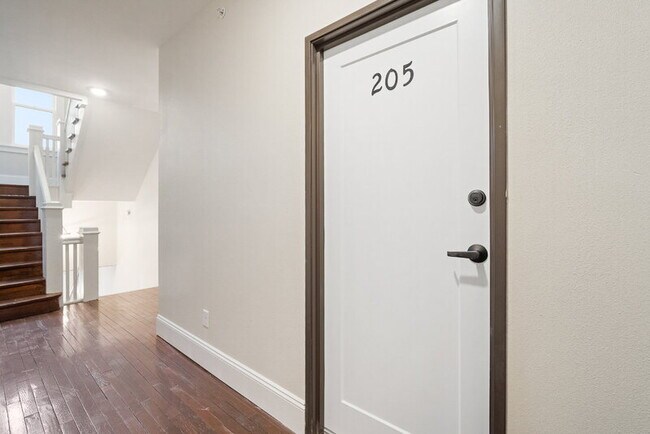 Foto del edificio - 702 20th St