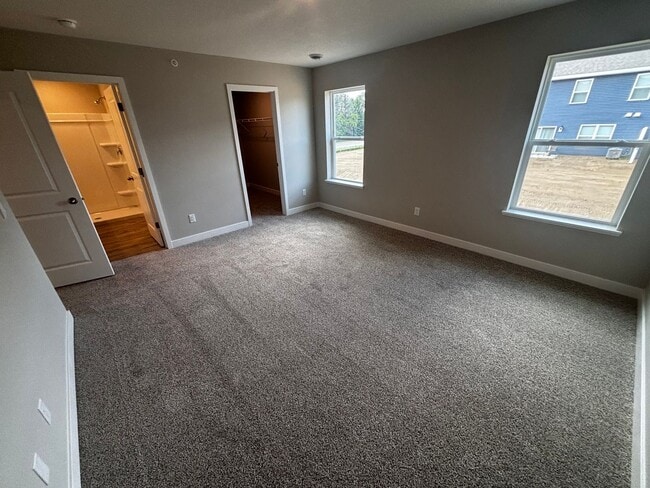 Foto del edificio - Gorgeous Brand NEW Woodbury Townhome