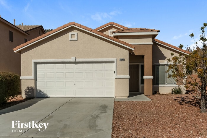 Foto principal - 6233 Highland Gardens Dr