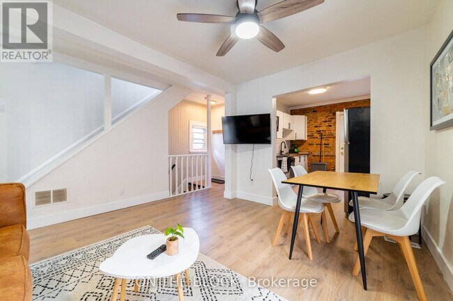 Photo du bâtiment - 19 Century St