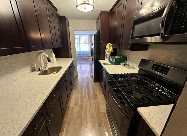 Foto del edificio - 386B Chauncey St