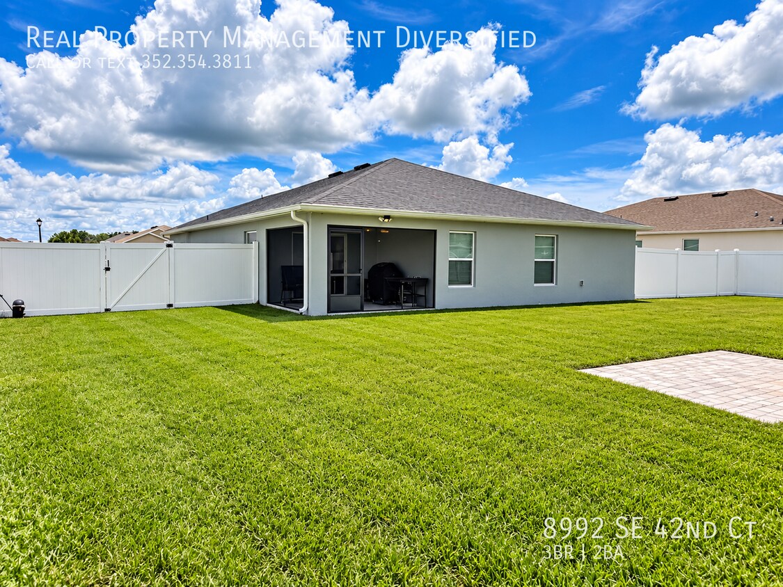 Building Photo - 8992 SE 42nd Ct