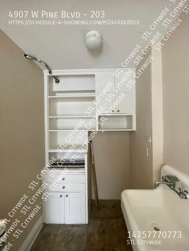 Foto del edificio - Studio for Rent in the Central West End