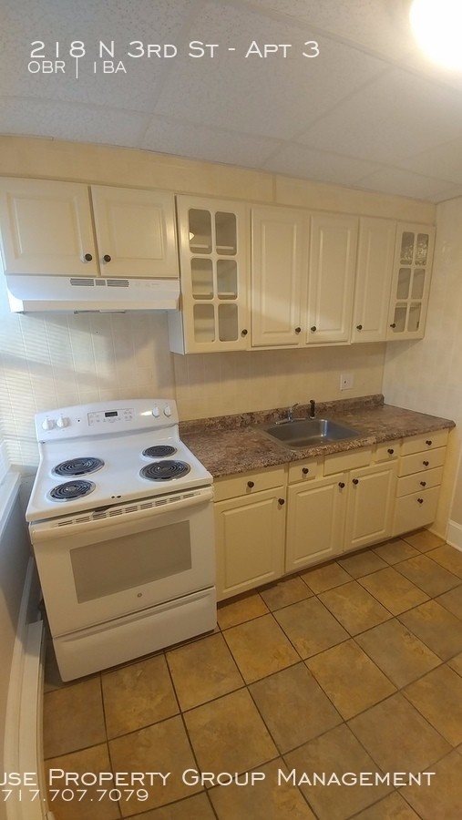 Foto del edificio - Efficiency Apartment with Off-street Parking