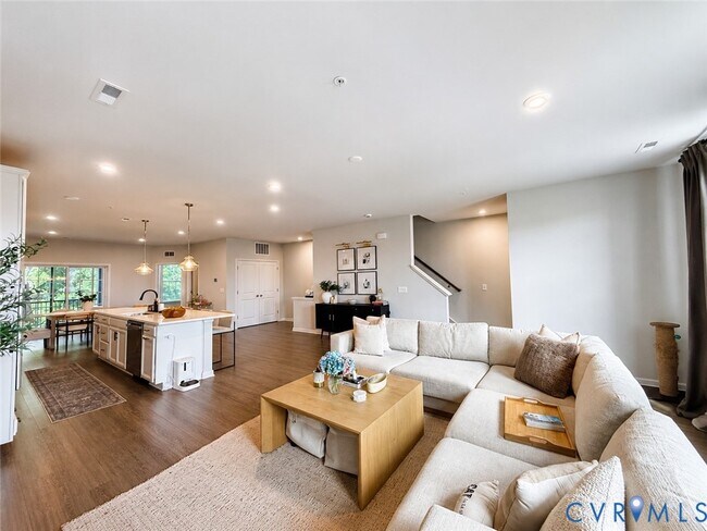 Foto del edificio - 13329 Coalfield Station Ln